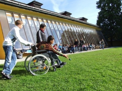 Wózek inwalidzki dziecięcy